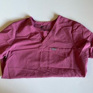 Figs Medium pink scrubs